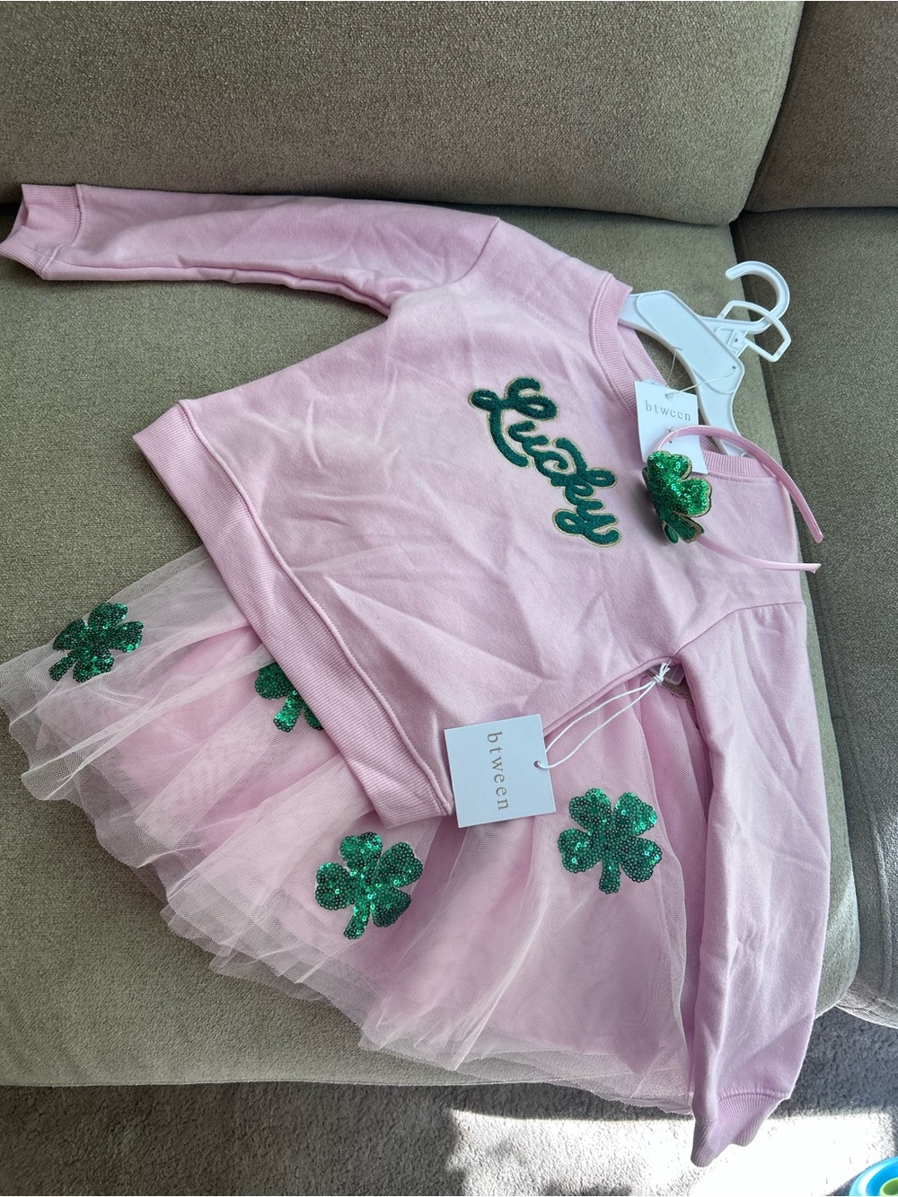 btween Pink Tutu Sweatshirt Set with Green Shamrock Accents
